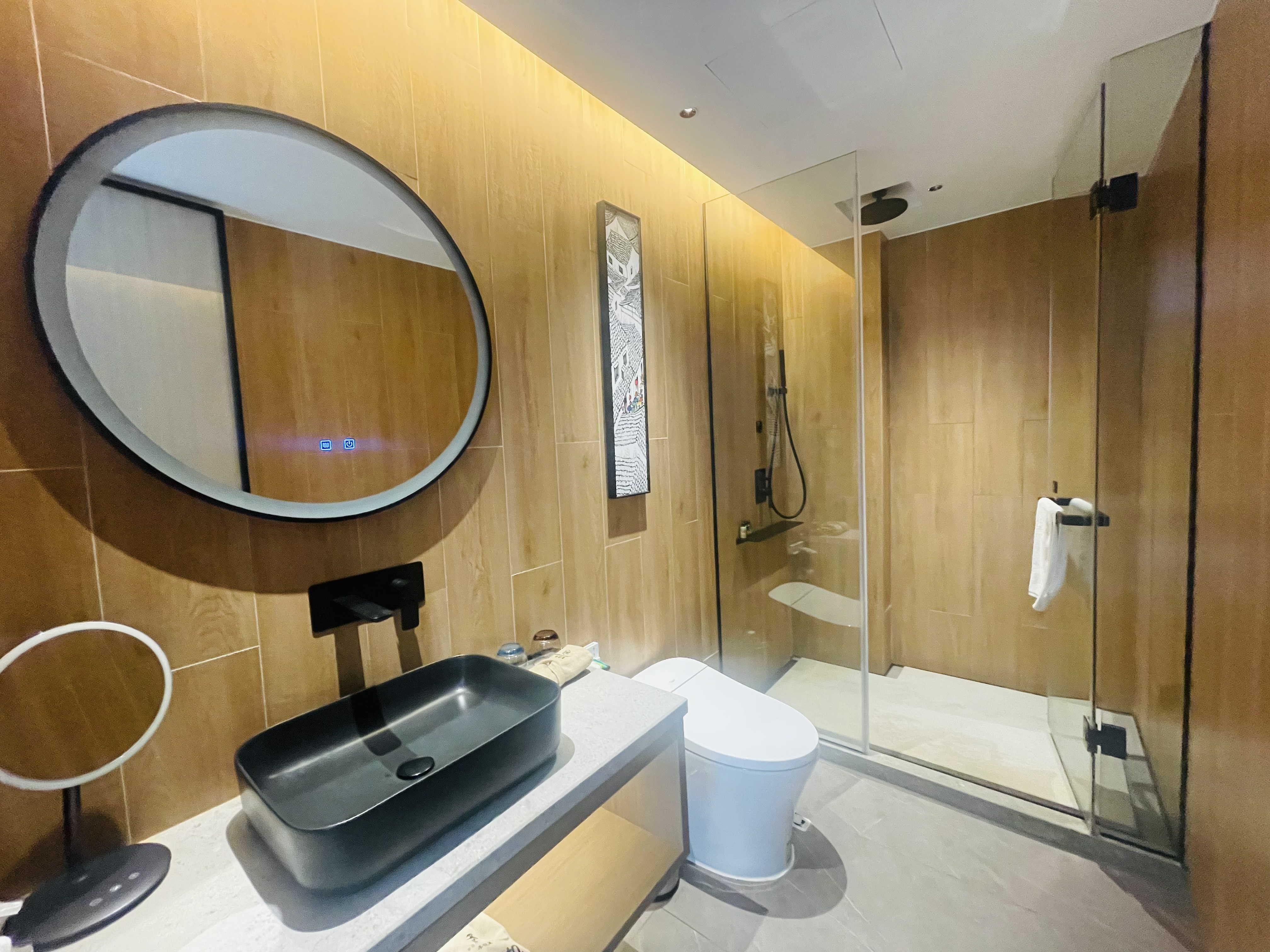 水乡月色·观景大床房（落地窗+180度翻转电视柜）