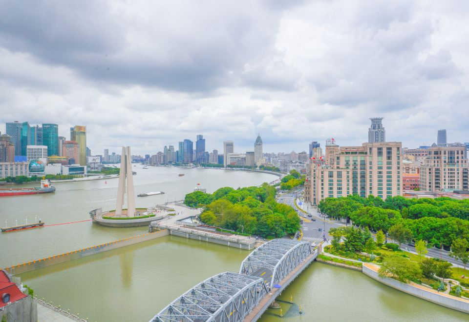 至尊外滩全景双床房