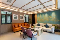 Lushan Hotel