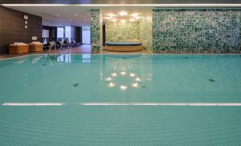 Adina Apartment Hotel Hamburg Michel - Housity