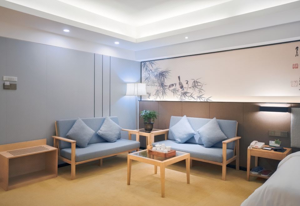 商务影院房（超大空间+巨幕投影+观景阳台）