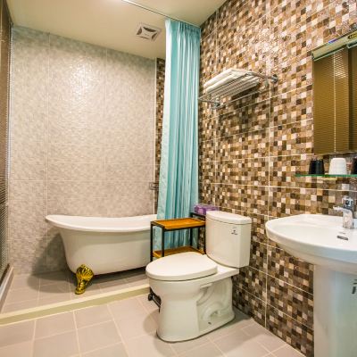 Quad Room With Garden View Elizabeth house Promo Code