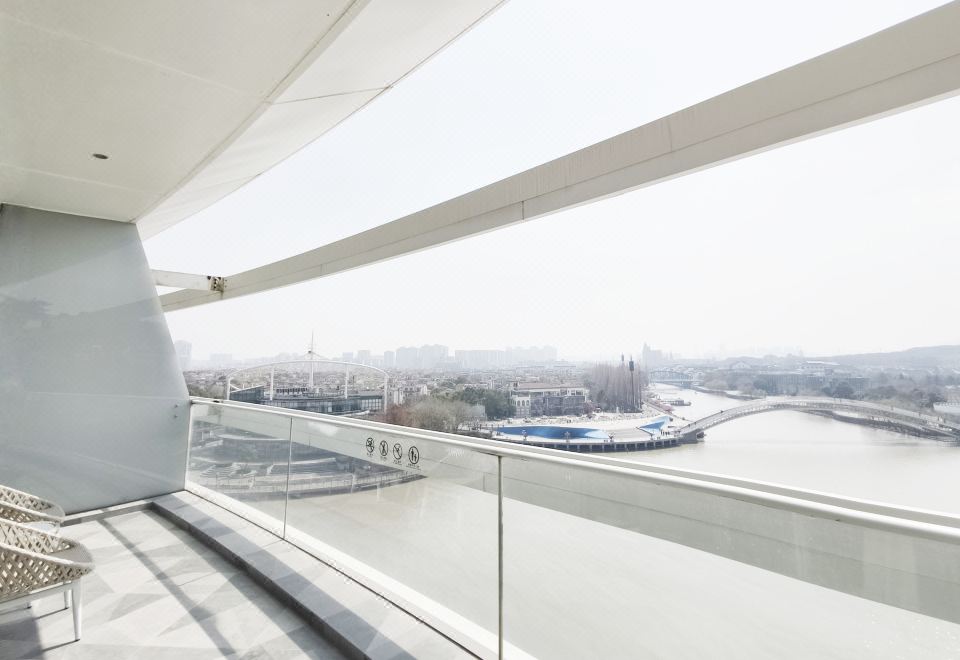 暖汤温泉·彩虹桥夜景太湖内湖景观双床房