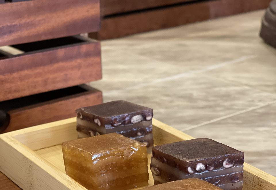 羊城印象轻奢大床房（广州塔景+静谧空间+雅致茶具）