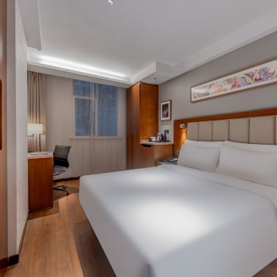 商務大床房 和頤飯店（上海陸家嘴芳甸路地鐵站店）優惠