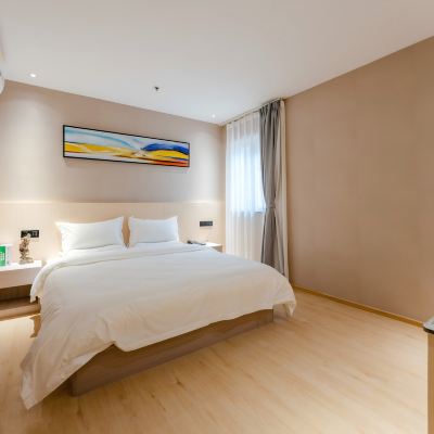 豪華大床房 艾思頓L飯店（廈門高崎機場復旦中山醫院店）優惠