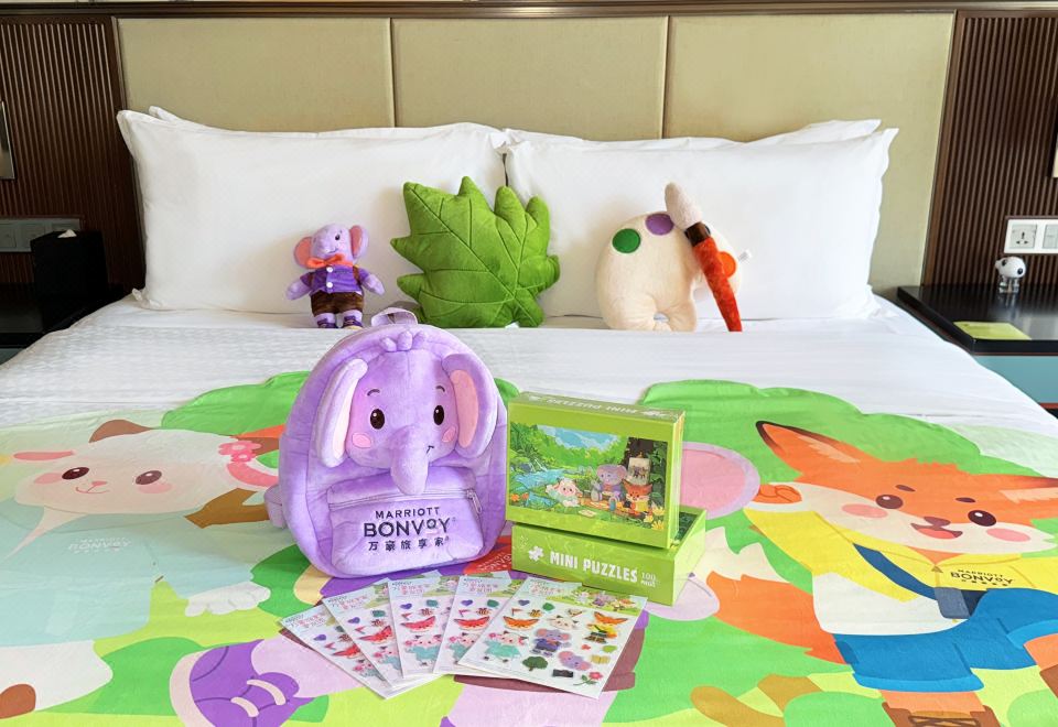 诺亚的丛林探险主题亲子大床房