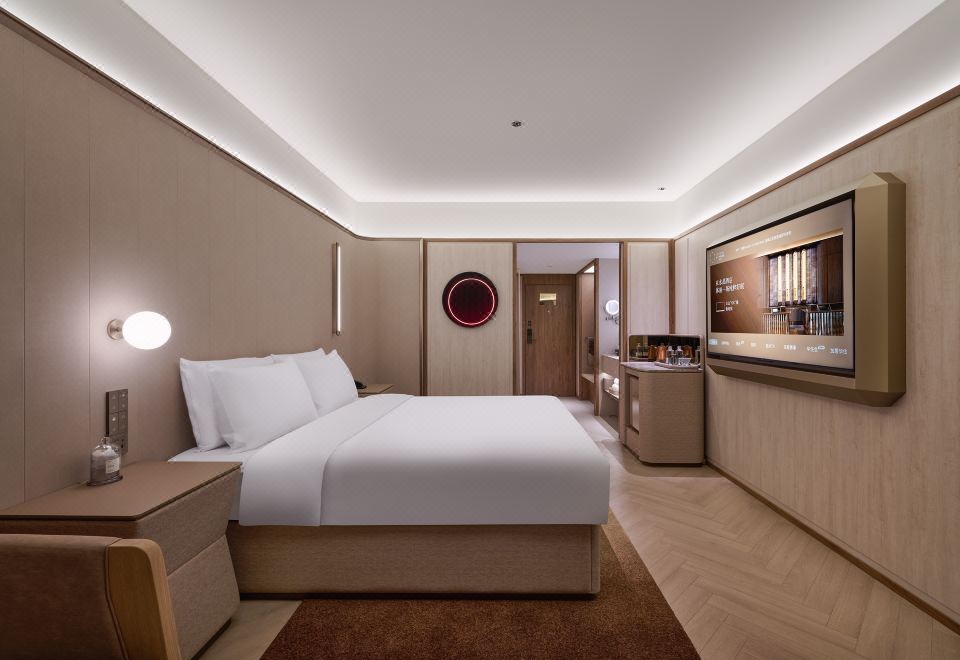 行政大床房（阳光满屋，城市夜景、65寸可投屏电视）