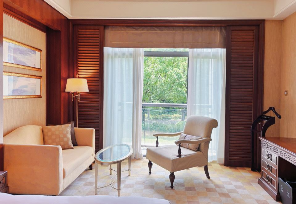 东楼-园景大床房