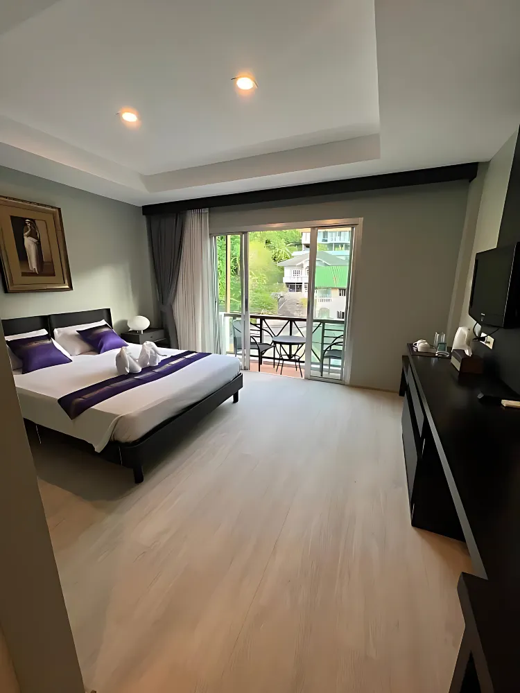 Triple Room With Steet View