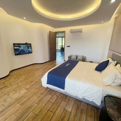 御上丨月攬泉境大床房（深睡床品+智能客控） 御上明珠温泉度假村（惠東安墩熱湯店）優惠