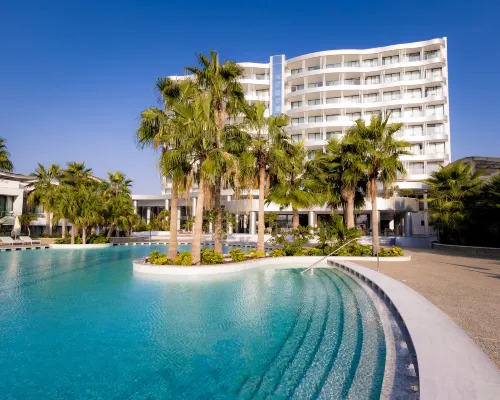 Radisson Beach Resort Larnaca Hotele w: Oroklini