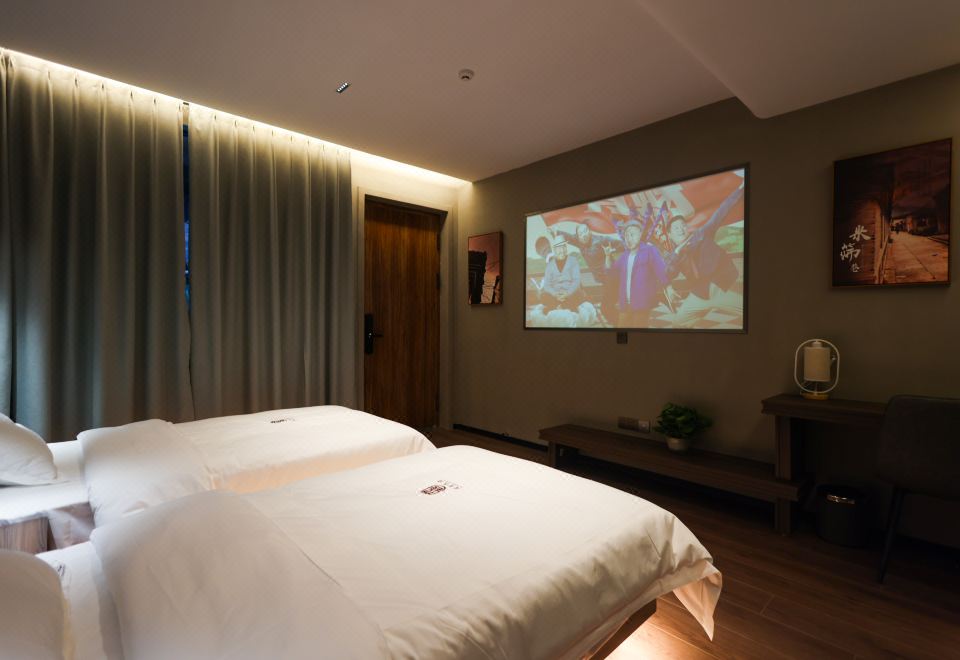 Mishai Lane · Boutique Double Bed Room (Giant Screen Projection+Smart Home)