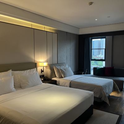 家庭親子·泡泡浴缸房（智能馬桶&養生泡腳桶&化妝鏡） 長沙海逸·臻品飯店（五一廣場省博物院店）優惠