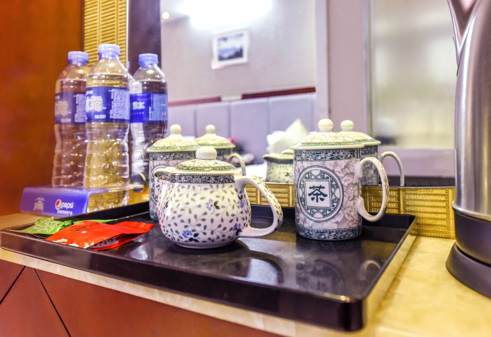 高级双床房「洗浴乾湿分离-灭菌毛巾-采光明亮盈透」