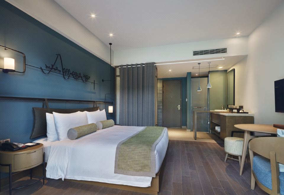 Queen Room