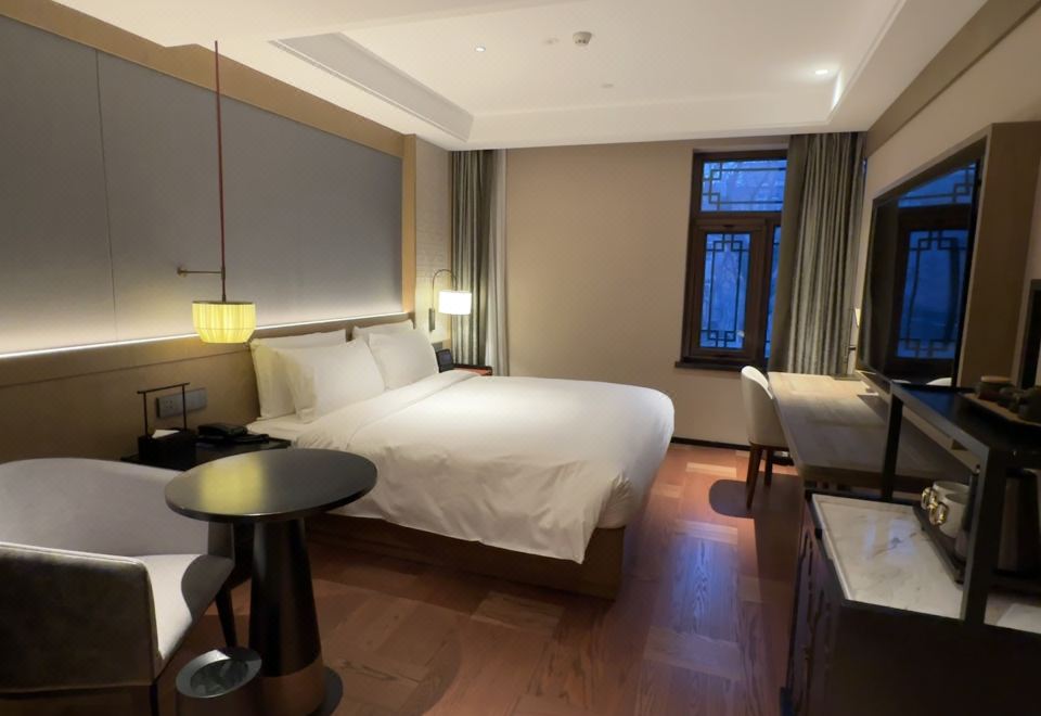 心悅高級大床房（全屋智能+無線投屏+金可兒床墊）