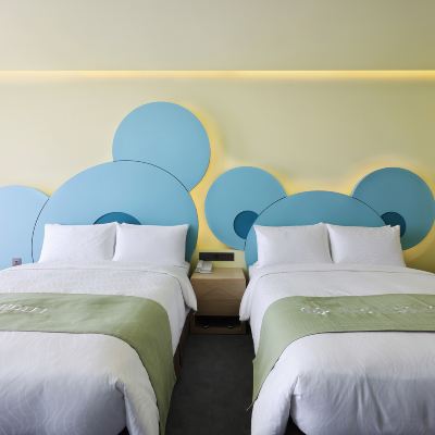 童媽吉家庭房(附共享客廳) 雀客童媽吉親子旅館優惠