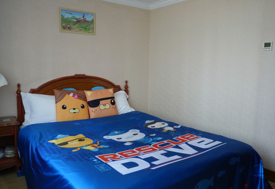 河景两室海底小纵队亲子套房