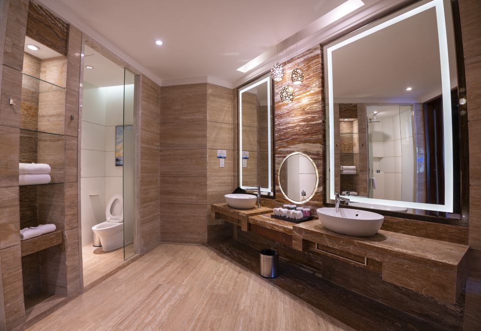 Regal Palace Resort HuidongGuestroom - Near Water (2 beds)