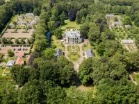 Kasteel De Vanenburg Hotels in Putten