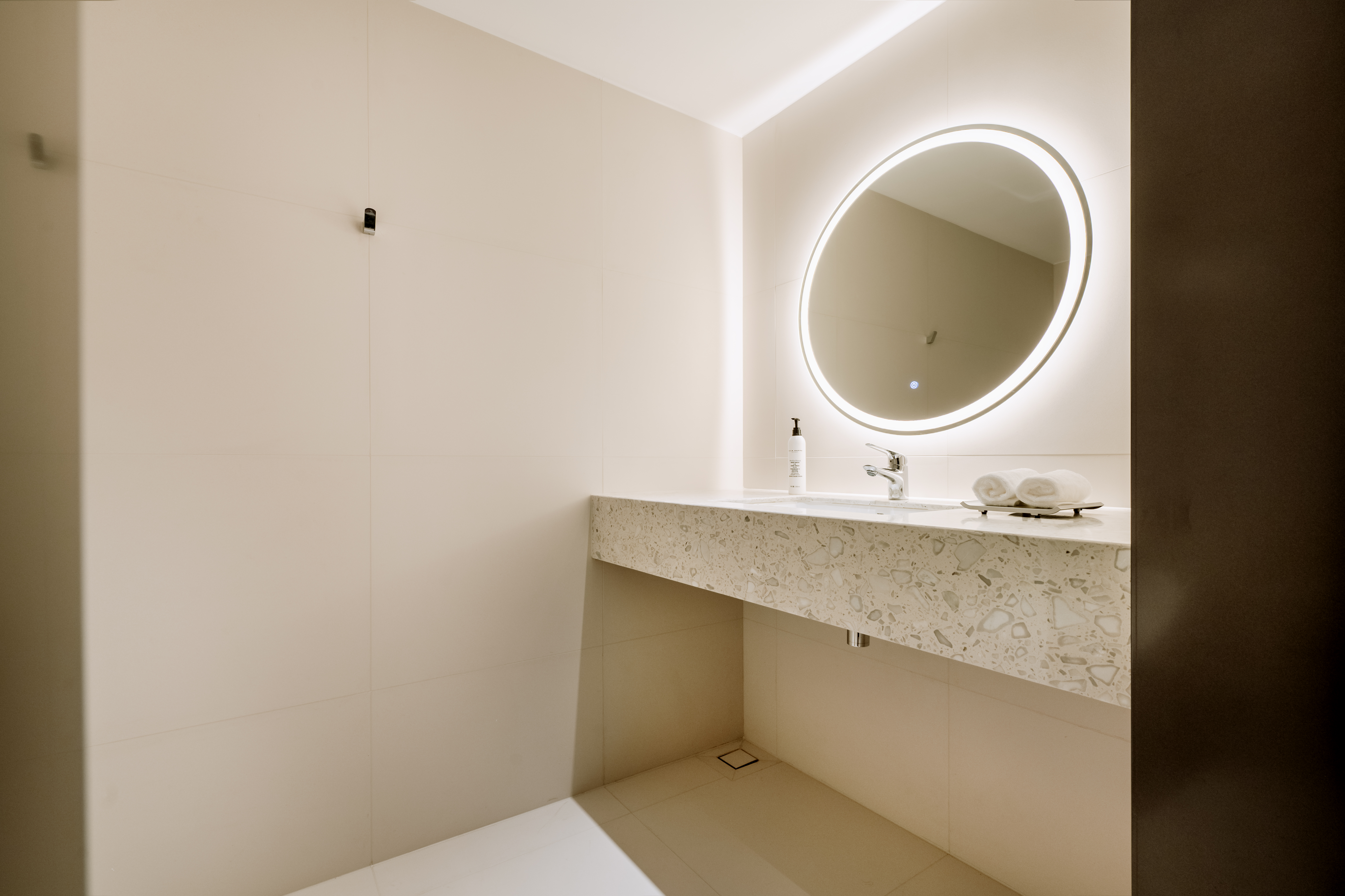 L1·星幕大套房（轻奢风）