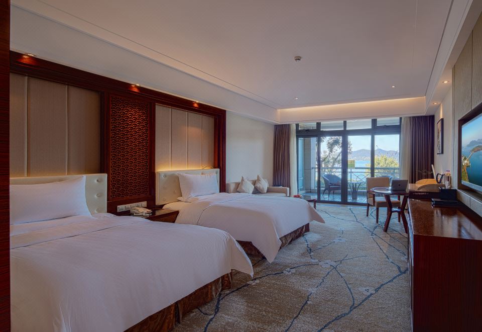 GRAND NEW CENTURY RESORT Siming Lake YuyaoDeluxe Lake-view Twin Room