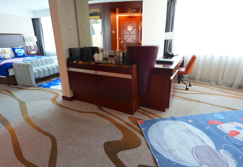 漫游星空亲子套房