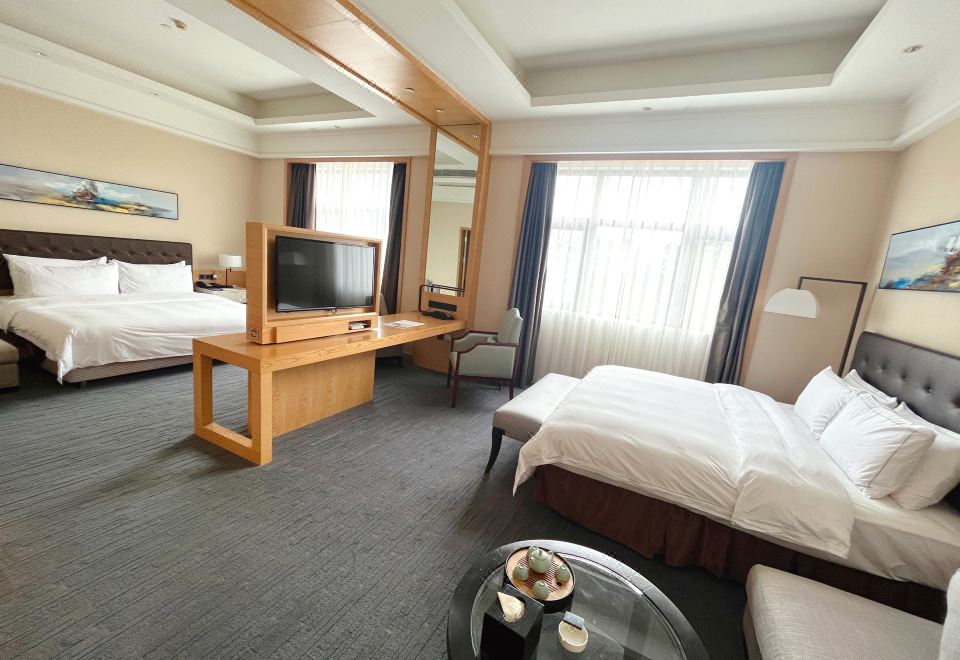 家庭套房（深泡浴缸+双大床+超大面积）