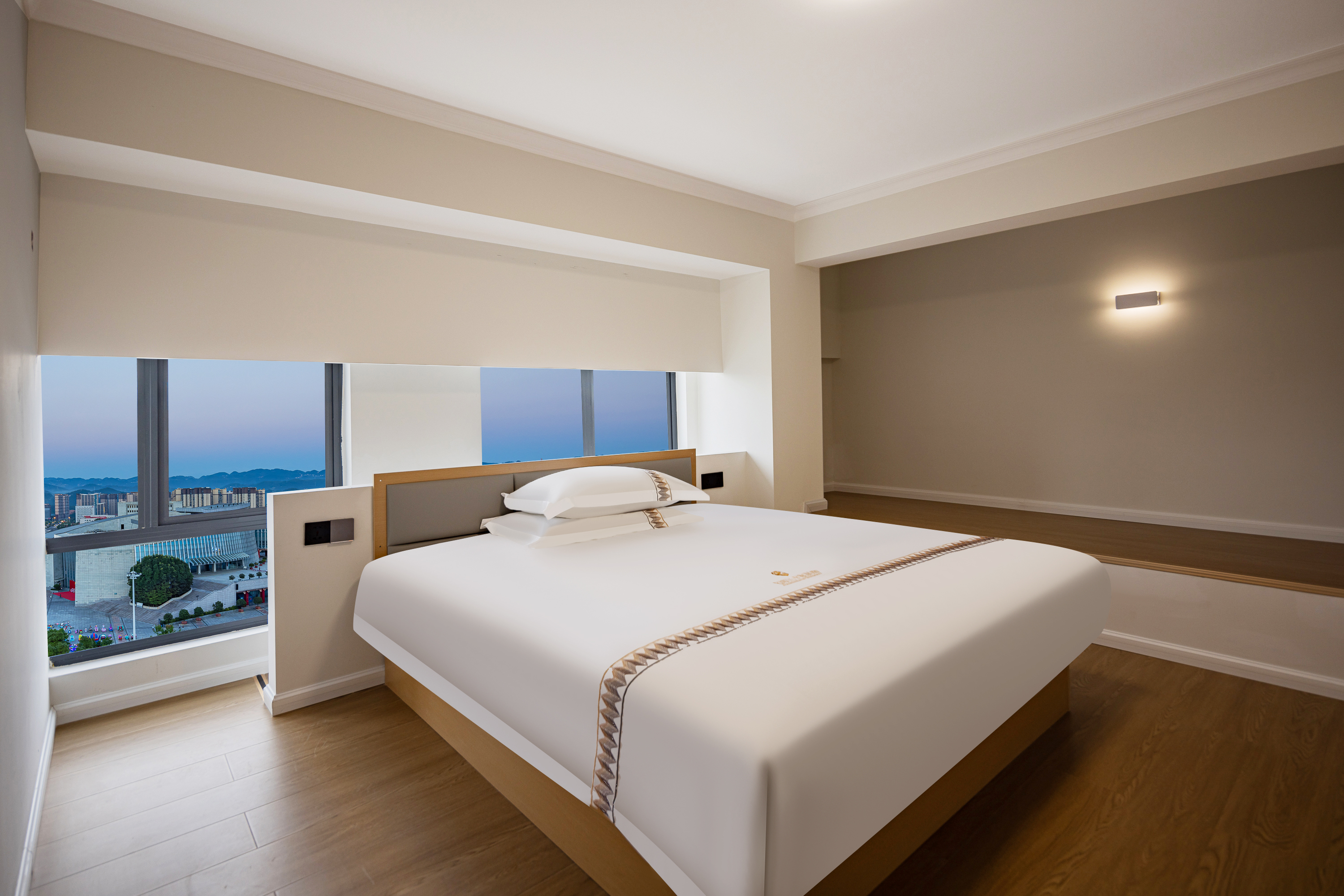 LOFT三室套房∣麻将∣投影∣两衞∣客厅∣非遗表演观景房