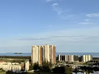 Jifeng Seaview Light Residence (Shili Silver Beach, Hailing Island, Yangjiang)