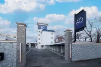 HOTEL AO (Adults Only)