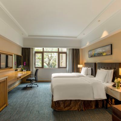 豪華雙床房（雙人辦公桌+貴妃椅+閩南茶具） 廈門湖裡頤豪飯店優惠