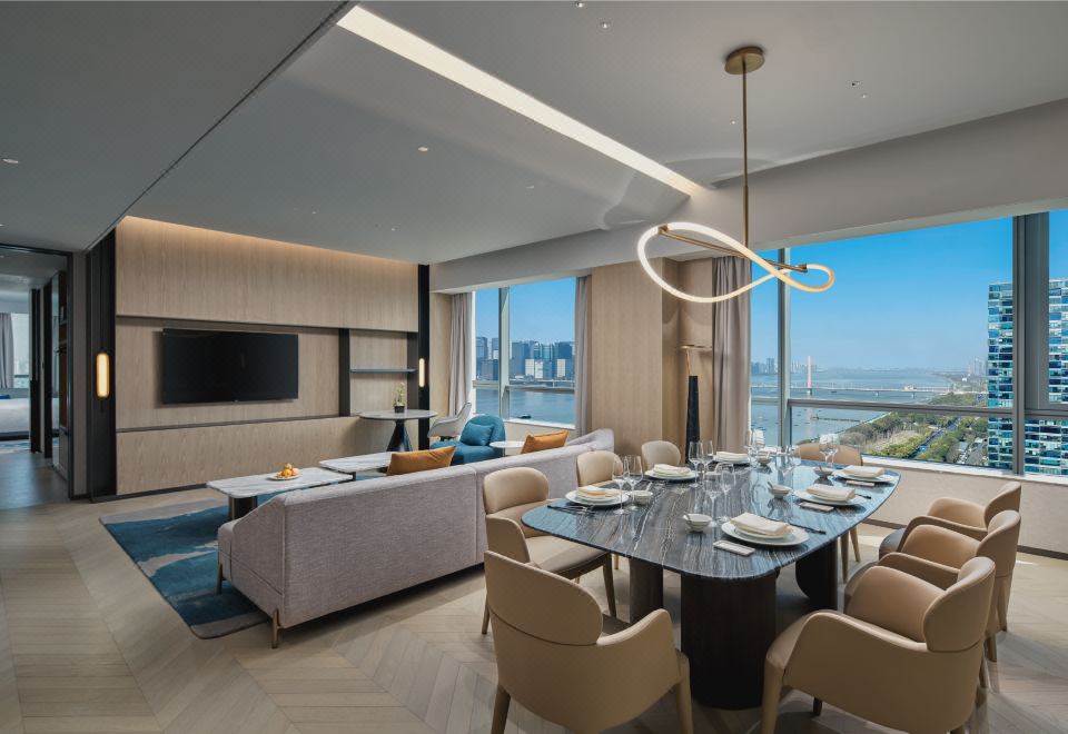 Crowne Plaza Hangzhou Riverside, an IHG HotelPresidential Suite