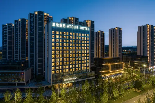 Atour Hotel（Tian'an Yungu）Deqing Railway Station
