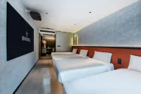 The Origin Hotel (Wuma Street Park Road)