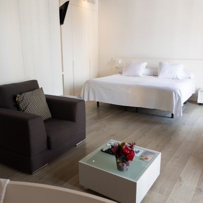 Deluxe Junior Suite Hotel Montes Promo Code