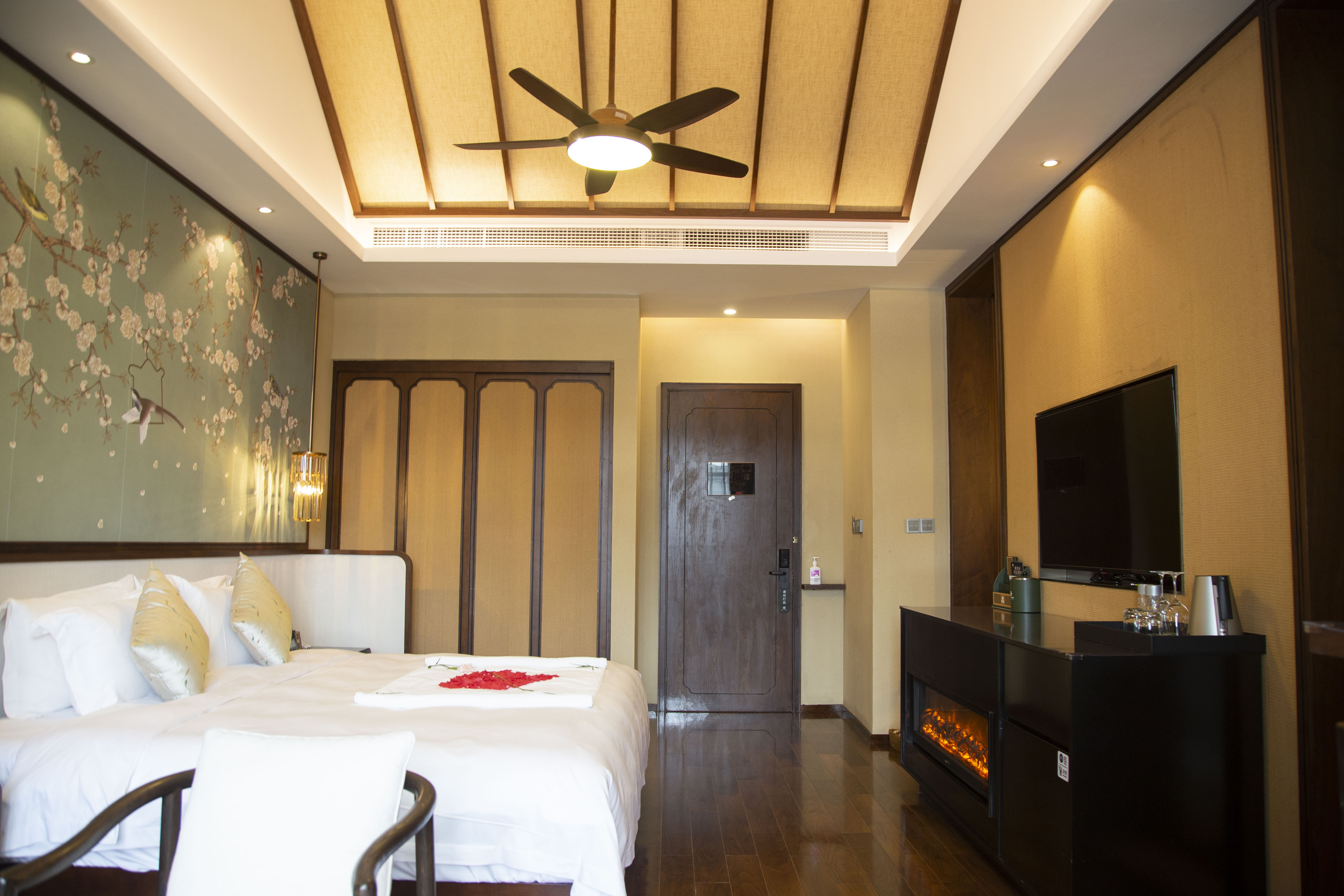 景观温泉大床房