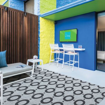 豪華池畔特大床小屋 - 禁菸 林尼克娛樂場體驗飯店優惠