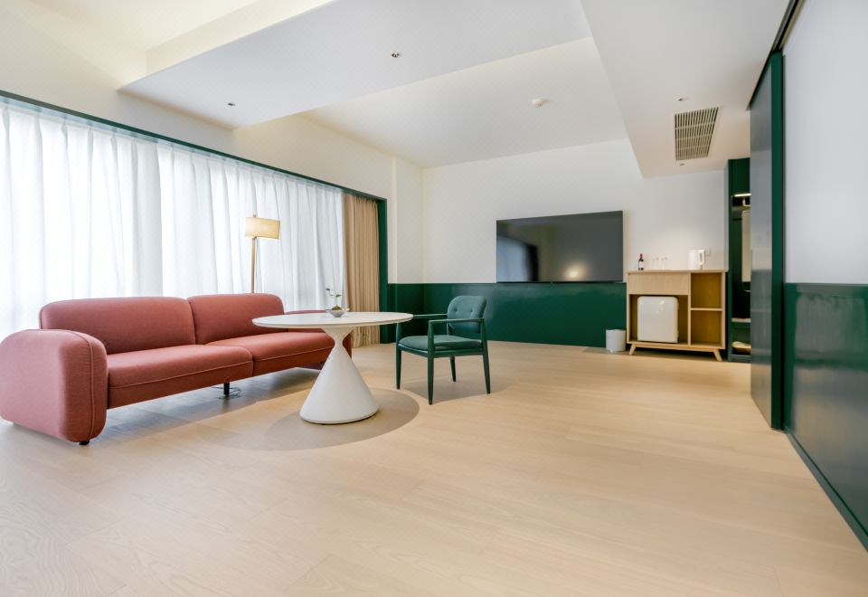 L6·大床房plus（輕奢風）