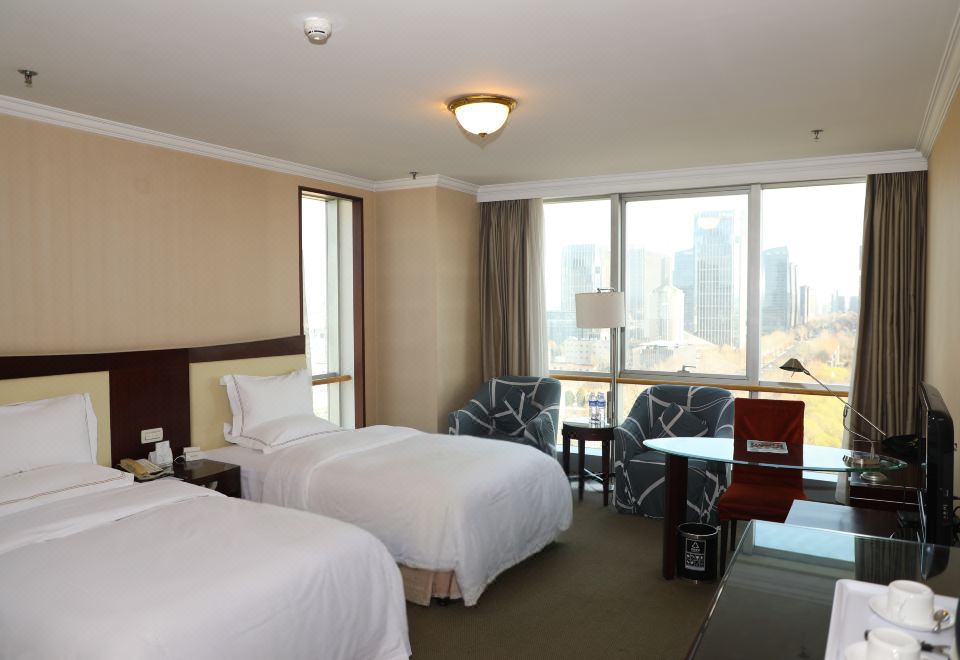 商務雙床房（城市景觀+落地窗）