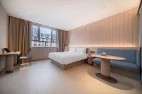 HanTing Hotel (Yumen Times Plaza Municipal Government)