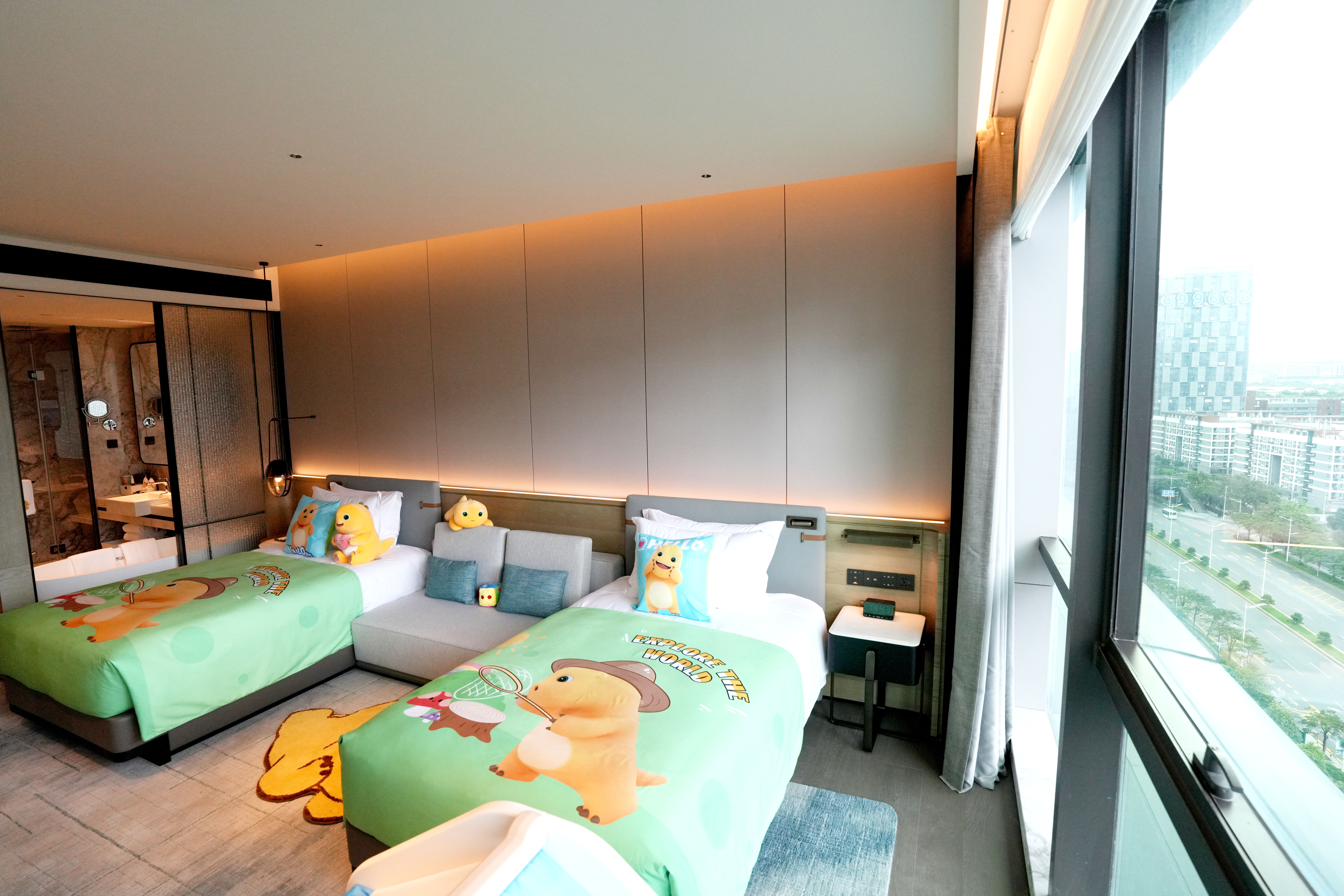 奶龙亲子主题房