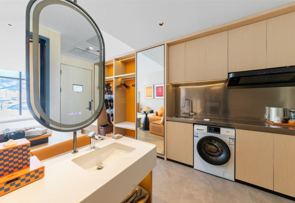 双床·金光悦景房｜坚果投影+120寸幕布+洗衣机+冰箱