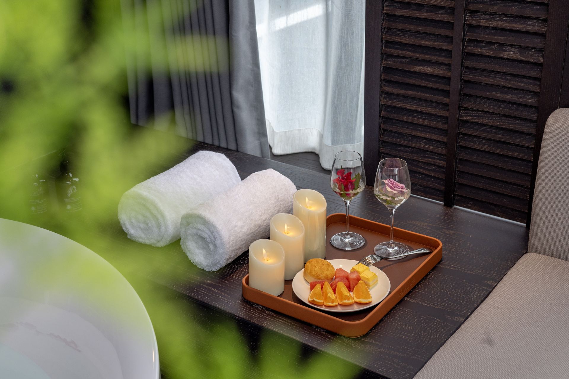 Suite - 2-Room (1 Living Room)