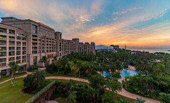 Grand Hotel Haikou - Housity