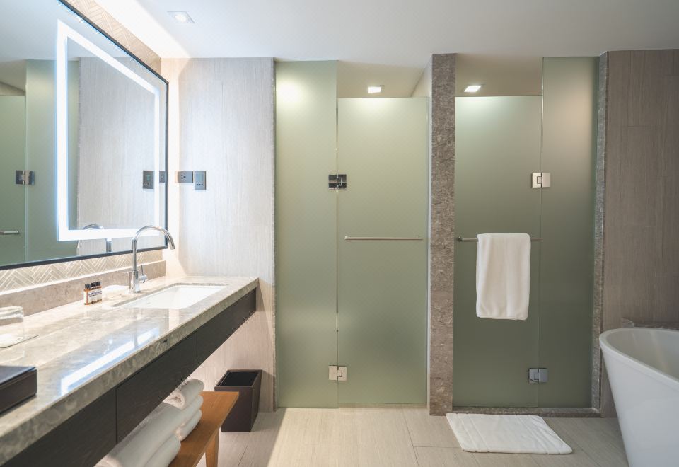 Hyatt Regency Hua HinTwin Room With Pool Access