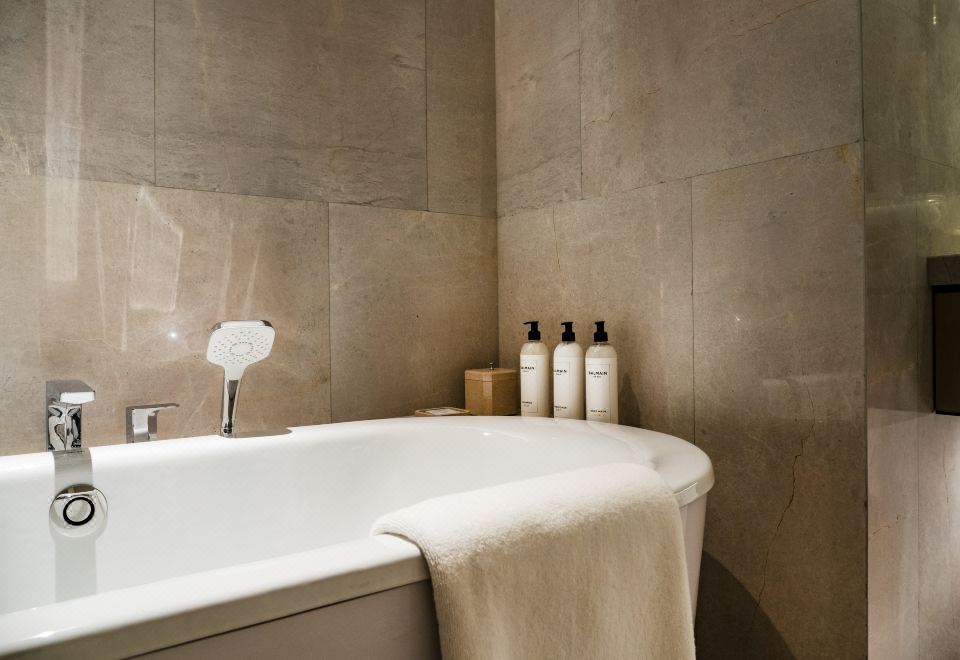 君悅超大客房（大床）