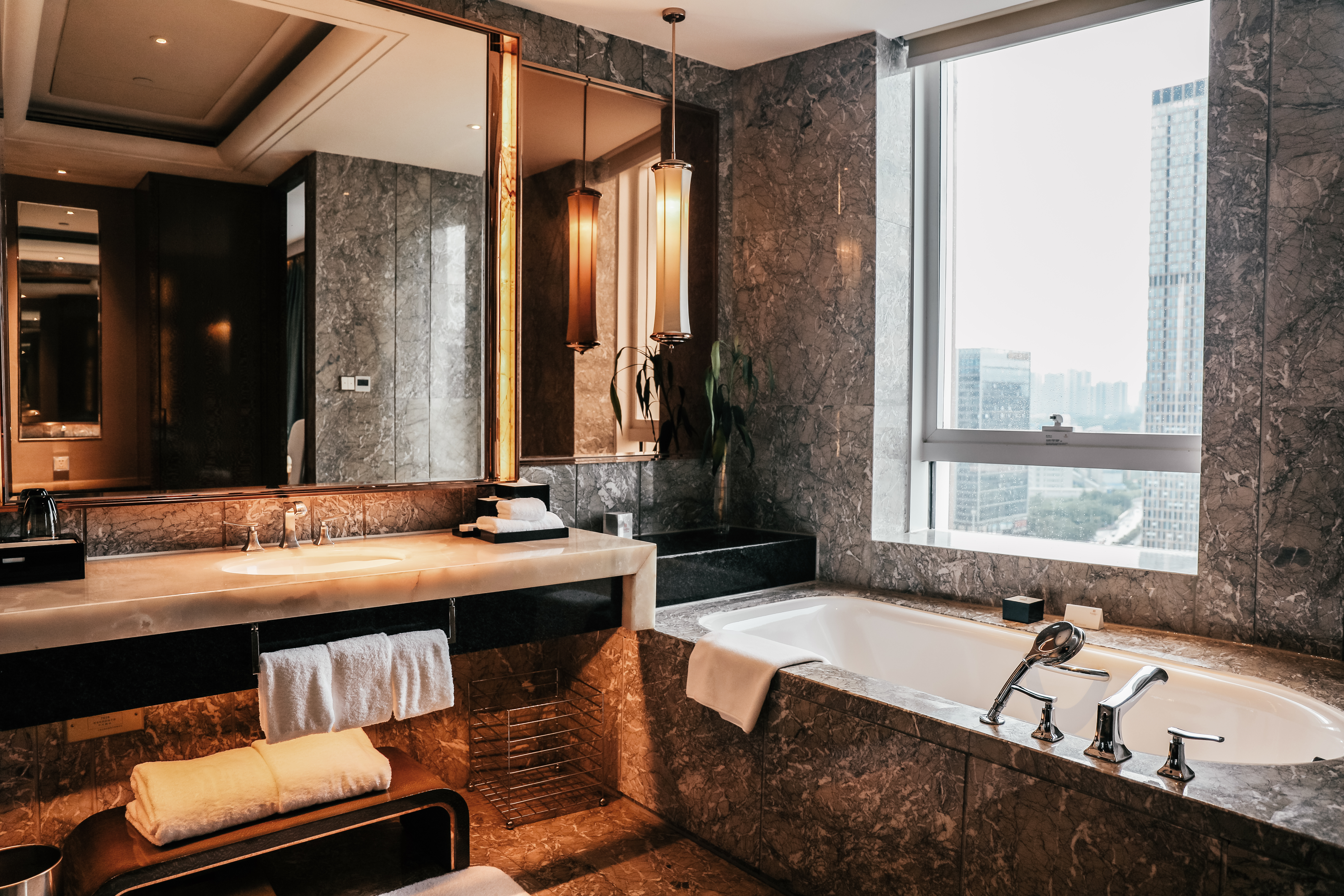 至尊豪华大床房（尊享欢乐时光）