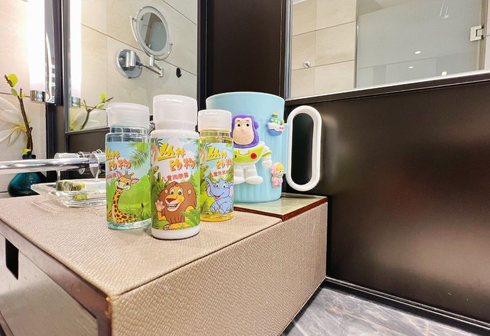 男孩主题大床房